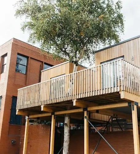 Carmen Eco-pod / Treehouse, Close To Cabot Circus Apartament Bristol